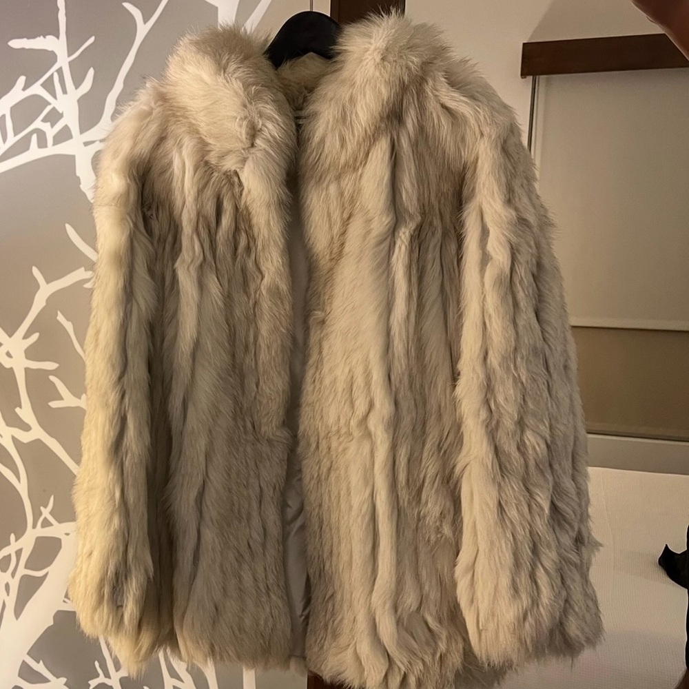 Elegant saga fox  Cream Faux Fur Coat size medium